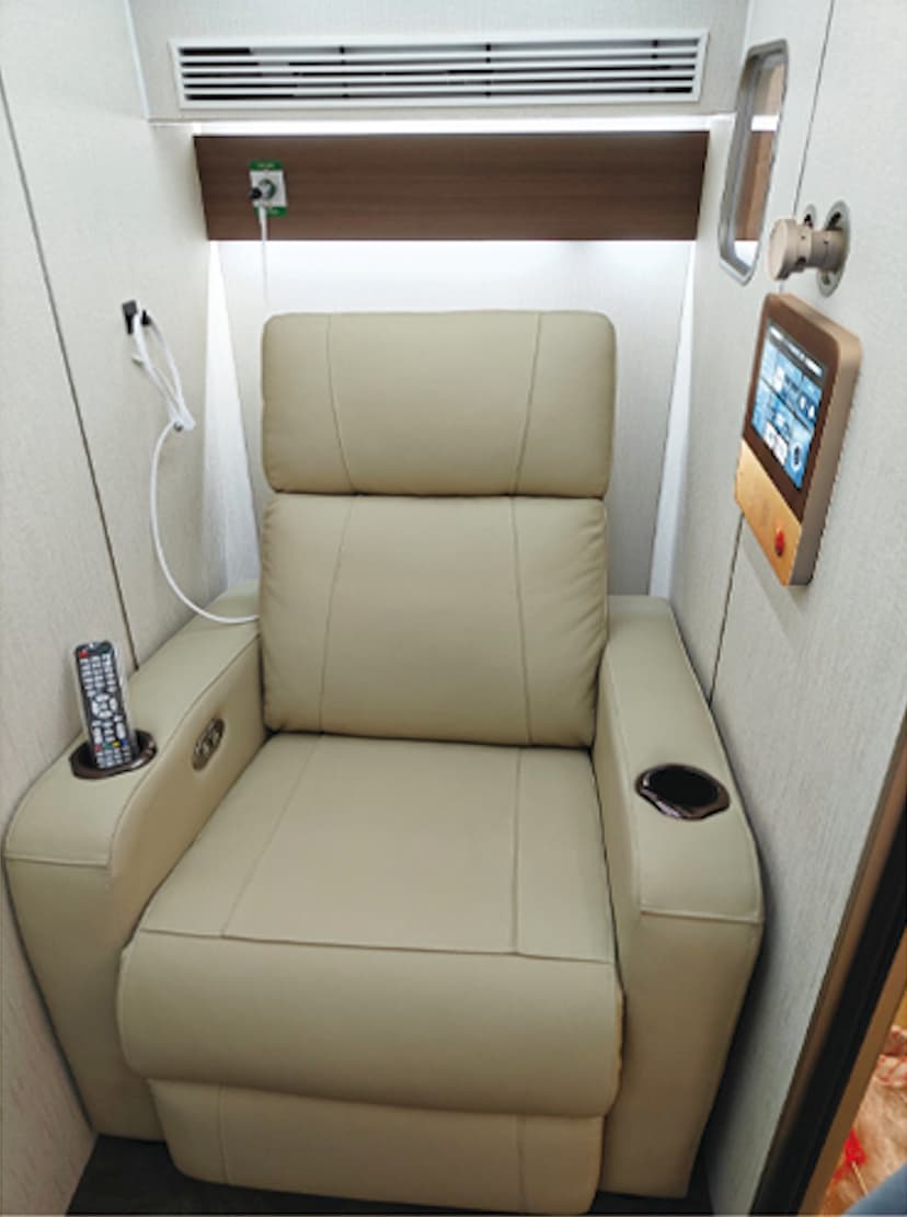 Interior view of 1-person HBOT chamber
